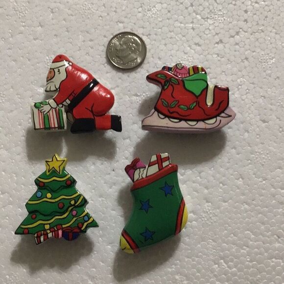 Christmas button covers set of four from Nonie New York - Picture 1 of 7
